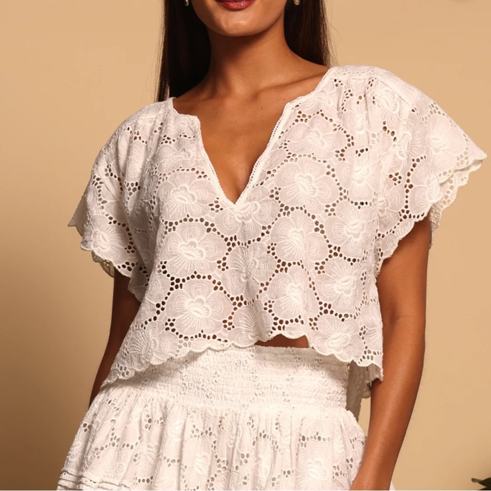 White Eyelet Top Shore Brand NEW
